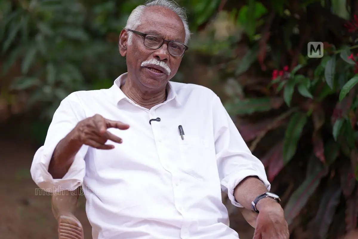 എം.എന് കാരശ്ശേരി