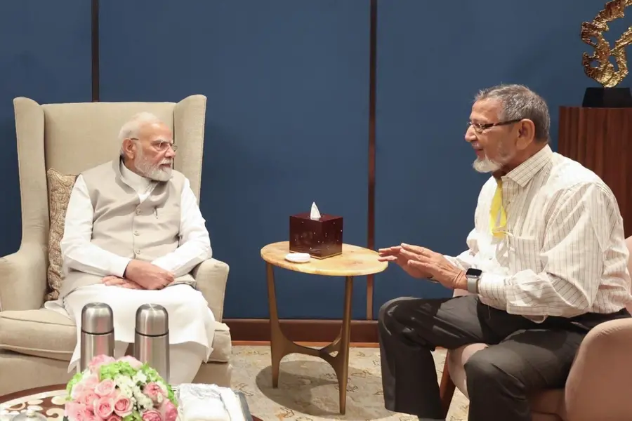 Former classmates Narendra Modi and Asgarali Vohra meet over a land dispute