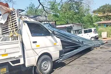 ചരക്കുവാഹനങ്ങളിലെ അമിതഭാരം; പോലീസ് നടപടി കർശനമാക്കുന്നു