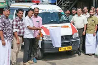നാടിന് ആംബുലൻസുമായി സെയ്ന്റ് ജൂഡ് അയൽക്കൂട്ടം