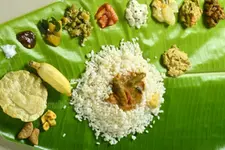 ചടങ്ങുകൾ അവസാനിച്ചിട്ടും സദ്യ എത്തിയില്ല, നെട്ടോട്ടമോടി വധുവിന്റെ വീട്ടുകാർ; കേറ്ററിങ് സംഘം മുങ്ങി