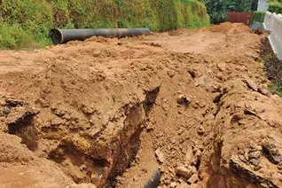 റോഡുപണി, കുടിവെള്ള പൈപ്പിടൽ; വഴിമുട്ടി യാത്രക്കാർ