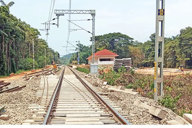 ഇഴഞ്ഞിഴഞ്ഞ് മേലാറ്റൂരിലെ ക്രോസിങ് സ്റ്റേഷൻ നിർമാണം