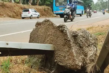 വികസിപ്പിച്ചത് റോഡ്; കൂടിയത് മരണം