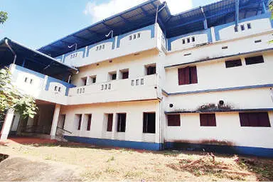 കെട്ടിടം പൂർത്തിയായിട്ട് ഒൻപതുവർഷം, പൂട്ടിയിട്ട് നശിപ്പിക്കരുത്...