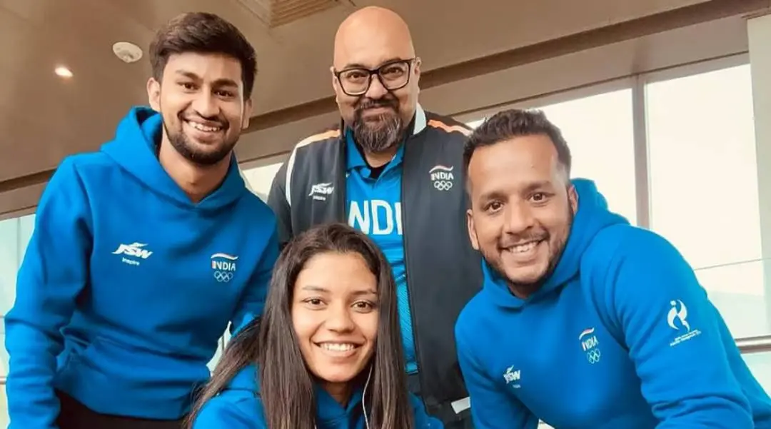 ഇന്ത്യയുടെ ടെക്ബോള് ടീമംഗങ്ങളായ അനസ് ബെയ്ഗ്, ക്വിംസി ഡിസൂസ, ടെക്നിക്കല് ഡയറക്ടര് നിഹാര് ഷാ, ഡെക്ലാന് ഗോണ്സാല്വസ് എന്നിവര്. Photo Courtesy: instagram/Quimcy Dsouza