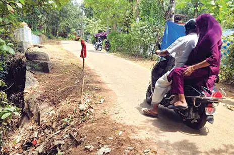 സൈഡാക്കിയാൽ പണികിട്ടും; മലങ്കാവിലുണ്ട് മരണക്കെണി