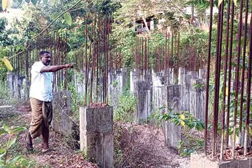‘ലൈഫി’ൽ തുരുമ്പ് വീഴുമ്പോൾ