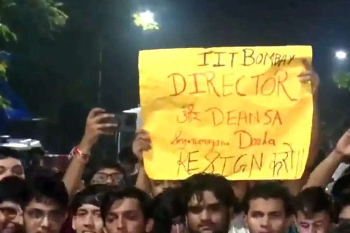 Students of IIT Powai (IIT Bombay) held a late-night protest