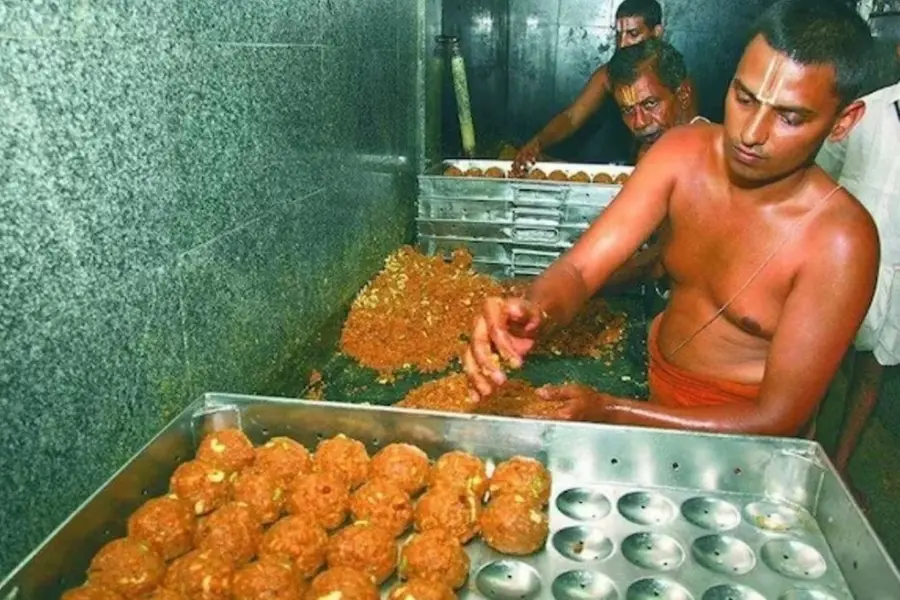 തിരുപ്പതി ലഡ്ഡുവിൽ മായം, നെയ്യിന് പകരം ഉപയോഗിച്ചത് പാമോയിൽ, കോടികൾ തട്ടി; ഇഡിയുടെ അറസ്റ്റ്
