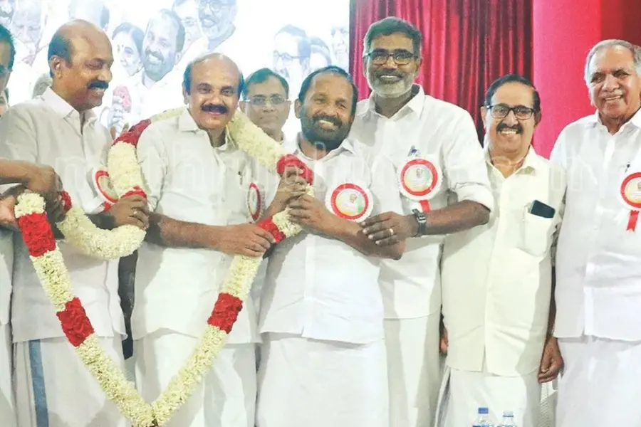 Thomas Unniyadan TN Prathapan