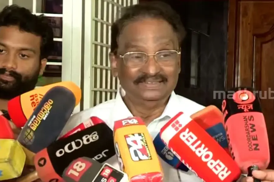 എക്‌സാ ലോജിക്: വിജിലൻസ് FIR ഇട്ടാൽ കുടുങ്ങുക കുഞ്ഞാലിക്കുട്ടിയും ചെന്നിത്തലയും - എ.കെ. ബാലൻ
