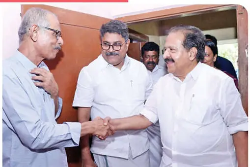 സഹപാഠിയെ തേടിയെത്തി ആഭ്യന്തരമന്ത്രി