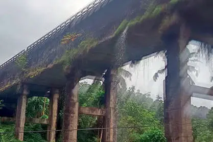 കെ.ഐ.പി. കനാലുകളും നീർപ്പാലങ്ങളും തകർച്ചയിൽ