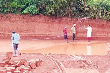 പരിസ്ഥിതിപ്രവർത്തകരെ ചെങ്കൽക്വാറി മാഫിയ ആക്രമിച്ചു; അഞ്ചുപേർക്ക് പരിക്ക്