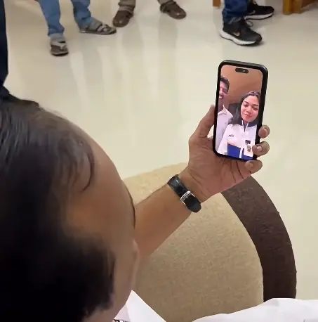 CM VD Satheesan congratulating Vidarsa Vinod on video call | Screengrab