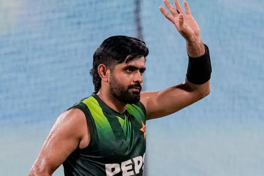 ‘He should not have taken the captaincy again — was he selling chickpeas there?’: Akram blasts Azam