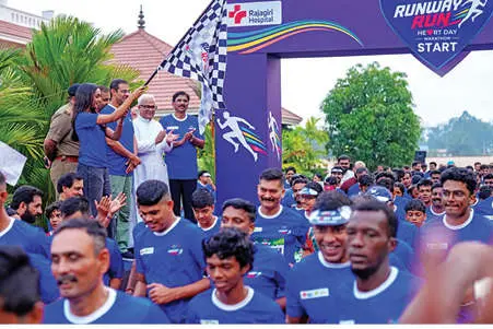 ഹൃദയാരോഗ്യ സന്ദേശവുമായി 'റൺവേ റൺ' മാരത്തൺ