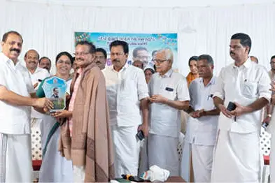 സ്വീകരണവും വികസന ചർച്ചയും