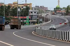 ദേശീയപാതകളിൽ അലഞ്ഞുതിരിയുന്ന കന്നുകാലികൾക്കുള്ള ഷെൽട്ടർ നിർമാണം ഞങ്ങളുടെ ജോലിയല്ല; സുപ്രീംകോടതിയിൽ NHAI