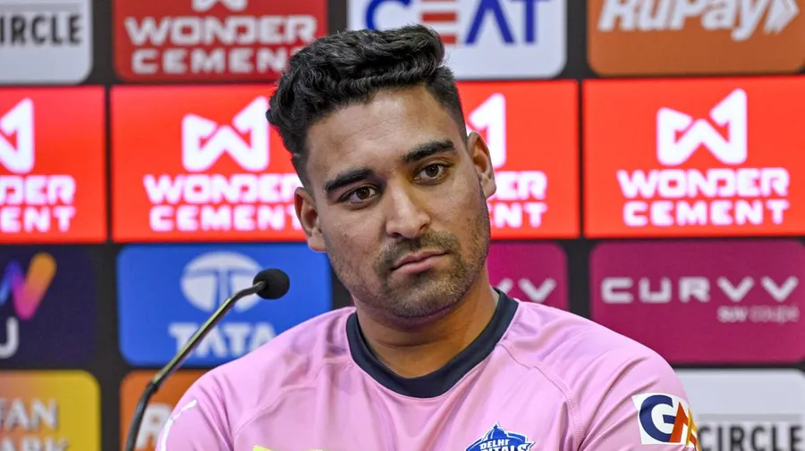 ഇന്ത്യൻ ക്രിക്കറ്റ് താരത്തിനെതിരെ പീഡന പരാതിയുമായി യുവതി; വീടിന് മുന്നിൽ മണിക്കൂറുകളോളം കുത്തിയിരുന്നു