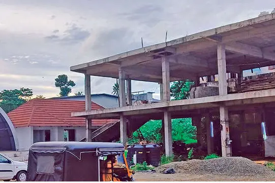 ആർ.ബാലകൃഷ്ണപിള്ള സ്മാരക നിർമാണം നിലച്ചു