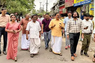 നടപ്പാലമോ അടിപ്പാതയോ ? വിദഗ്ധസംഘം സ്ഥലം സന്ദർശിച്ചു