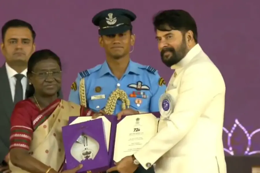 Mammootty receives Best Actor award for Bramayugam at National Film Awards