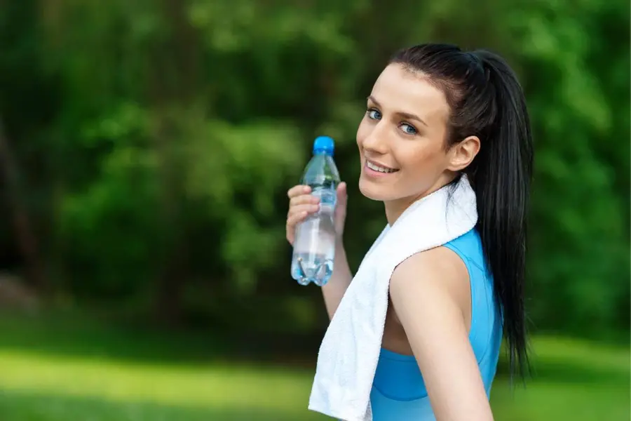 water bottle cleaning