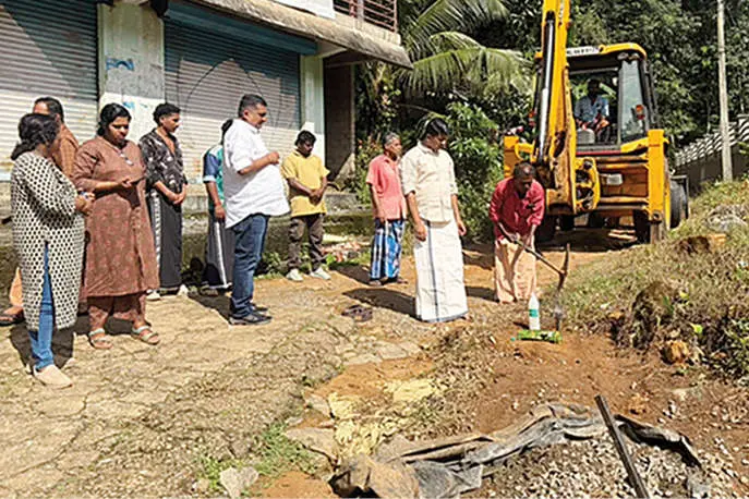 അത്തിക്കയത്തും പെരുനാട്ടിലും കുടിവെള്ളം വരുന്നു