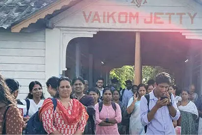 ബോട്ടുകൾ പണിപ്പുരയിൽ