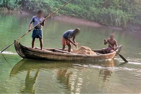 കടലുണ്ടിപ്പുഴയിൽനിന്ന് വ്യാപക മണൽക്കടത്തെന്ന് പരാതി