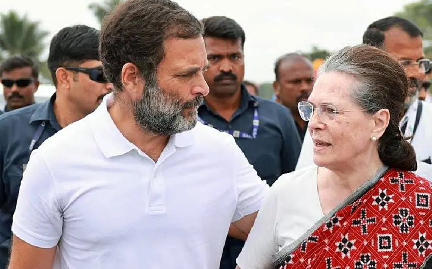 രാഹുൽ ഗാന്ധിയും സോണിയ ഗാന്ധിയും | Photo: ANI