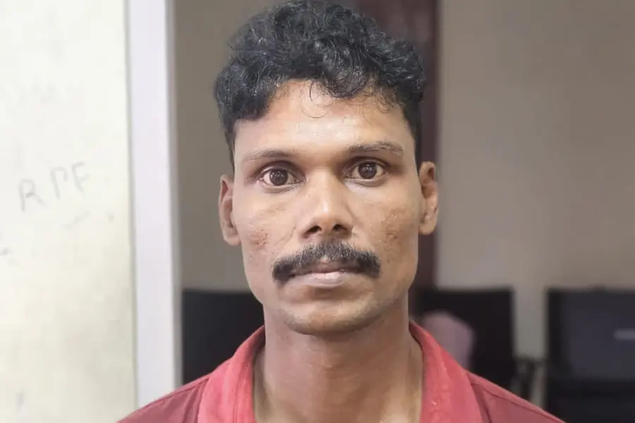 ലോക്കപ്പിന്റെ കുറ്റിതകർത്ത് രക്ഷപ്പെട്ട പ്രതി പിടിയിൽ; സംഭവം കൊല്ലം റെയിൽവേ സ്റ്റേഷനിൽ
