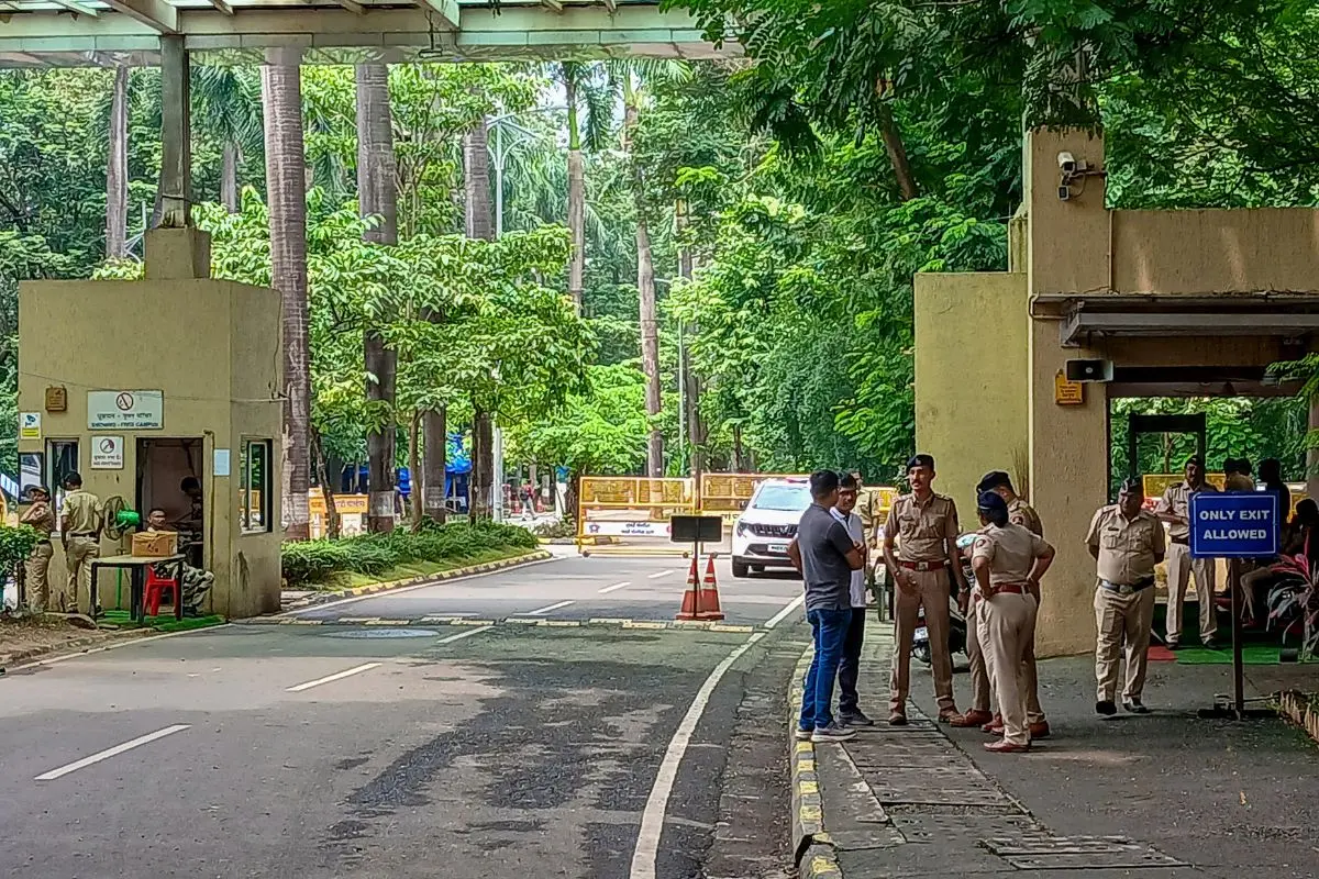 Police personnel stand guard outside Indian Institute of Technology (IIT) Bombay campus following the recent death by suicide of a 22-year-old second-year B Tech student, in Mumbai, Maharashtra, Tuesday, Sept. 22, 2026 (Photo: PTI)