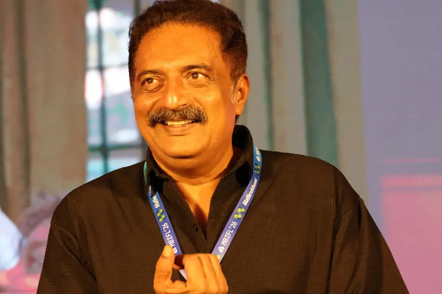 തിരഞ്ഞെടുപ്പ് കമ്മിഷൻ BJP ഏജന്റായി മാറി, എസ്ഐആറിന്റെ മുഴുവൻ പ്രക്രിയയും ഭരണഘടനാവിരുദ്ധം- പ്രകാശ് രാജ്