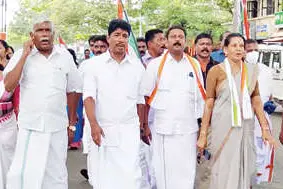 ഭരണം പിടിച്ചതിൽ കോൺഗ്രസ് കേന്ദ്രങ്ങളിൽ ആഹ്ലാദം