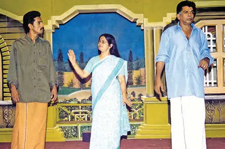 സാവിത്രിക്ക് നാടകംതന്നെ ജീവിതം