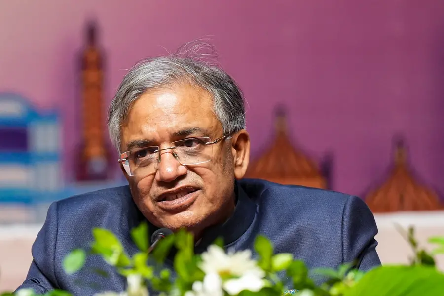 മുഖ്യ തിരഞ്ഞെടുപ്പ് കമ്മിഷണർ ഗ്യാനേഷ് കുമാറിനെതിരെ ഇംപീച്ച്മെന്റ് നീക്കവുമായി പ്രതിപക്ഷം