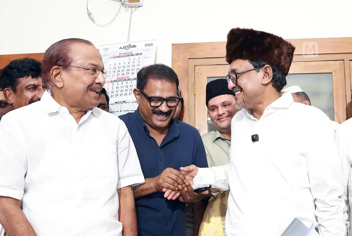 പി.കെ.കുഞ്ഞാലിക്കുട്ടി, കെഎം ഷാജി, പാണക്കാട് സാദിഖലി തങ്ങള് എന്നിവര് |ഫോട്ടോ:മാതൃഭൂമി