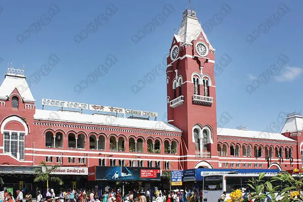 ചെന്നൈ സെൻട്രൽ ഓൺ ട്രാക്ക്