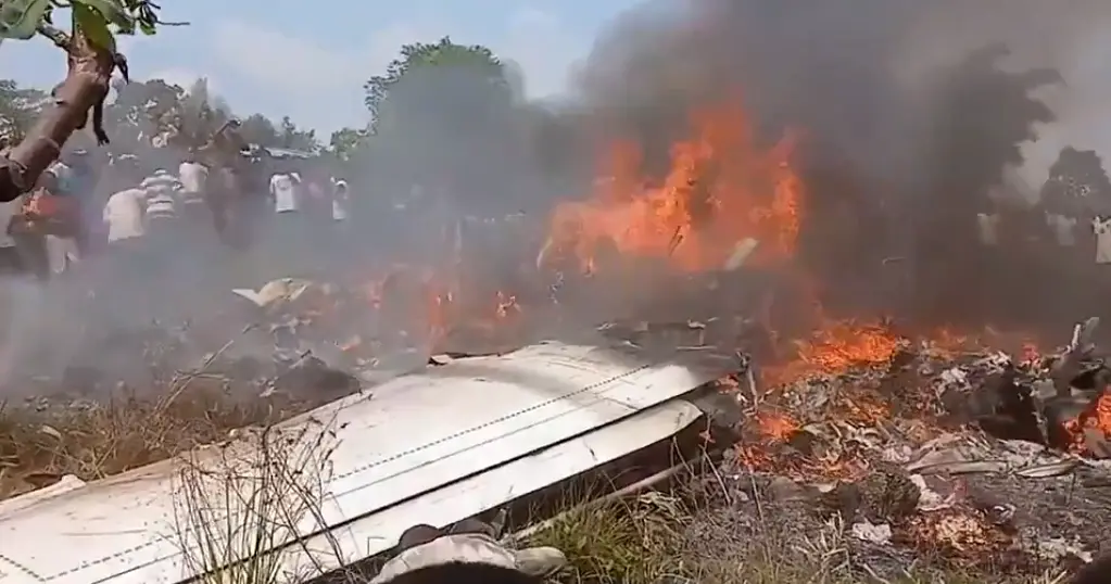 A plane crash in southwestern Democratic Republic of Congo has killed 17 people, including two senior military officials
