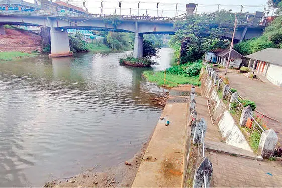 സ്നാനഘട്ടങ്ങളിൽ തീർഥാടകരുടെ സുരക്ഷ ‘വെള്ളത്തിലായേക്കും’