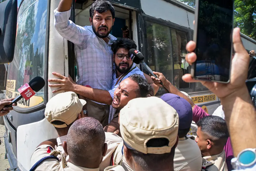 'ബിജെപി എന്തിനാണ് യുവാക്കളെ ഭയക്കുന്നത്'; അസമിലെ സിജെപി പ്രവർത്തകരുടെ അറസ്റ്റിൽ പ്രതിഷേധിച്ച് പ്രതിപക്ഷം