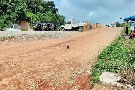 ഇരുപത്തിയെട്ടാം മൈൽ നാലുമുക്ക് ഇരുട്ടിൽ; ഹൈമാസ്റ്റ് ലൈറ്റ് കത്തുന്നില്ല