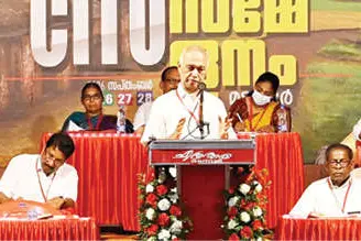 ലേബർ കോഡുകൾ കൊണ്ടുവരുന്നത് സംഘടിതശക്തിയെ തകർക്കാൻ-എളമരം കരീം