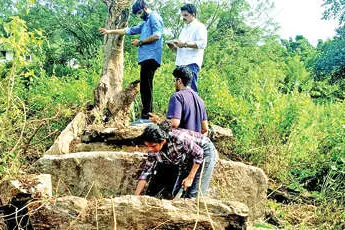 സംരക്ഷണമില്ലാതെ കോട്ടാമലയിലെ മുനിയറകൾ