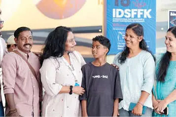 ബിഗ് സ്ക്രീനിൽ കരിയനെ കൺനിറയെ കണ്ട് കരുണൻ