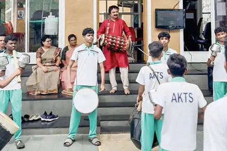 മൃദംഗതാളവും ആദിവാസിവാദ്യ വിസ്മയവുമായി സംഗീതസംഗമം