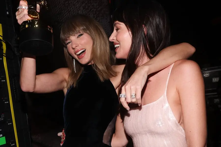 Taylor Swift debuts ‘Patient Zero’ music video at MTV VMAs; receives inaugural Artist Director Honor